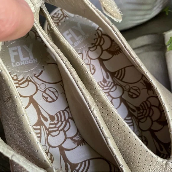 Fly London Yala Perforated‎ Peep Toe Slingback Wedges Shoes Womens 37 / 6.5-7 - Picture 10 of 10